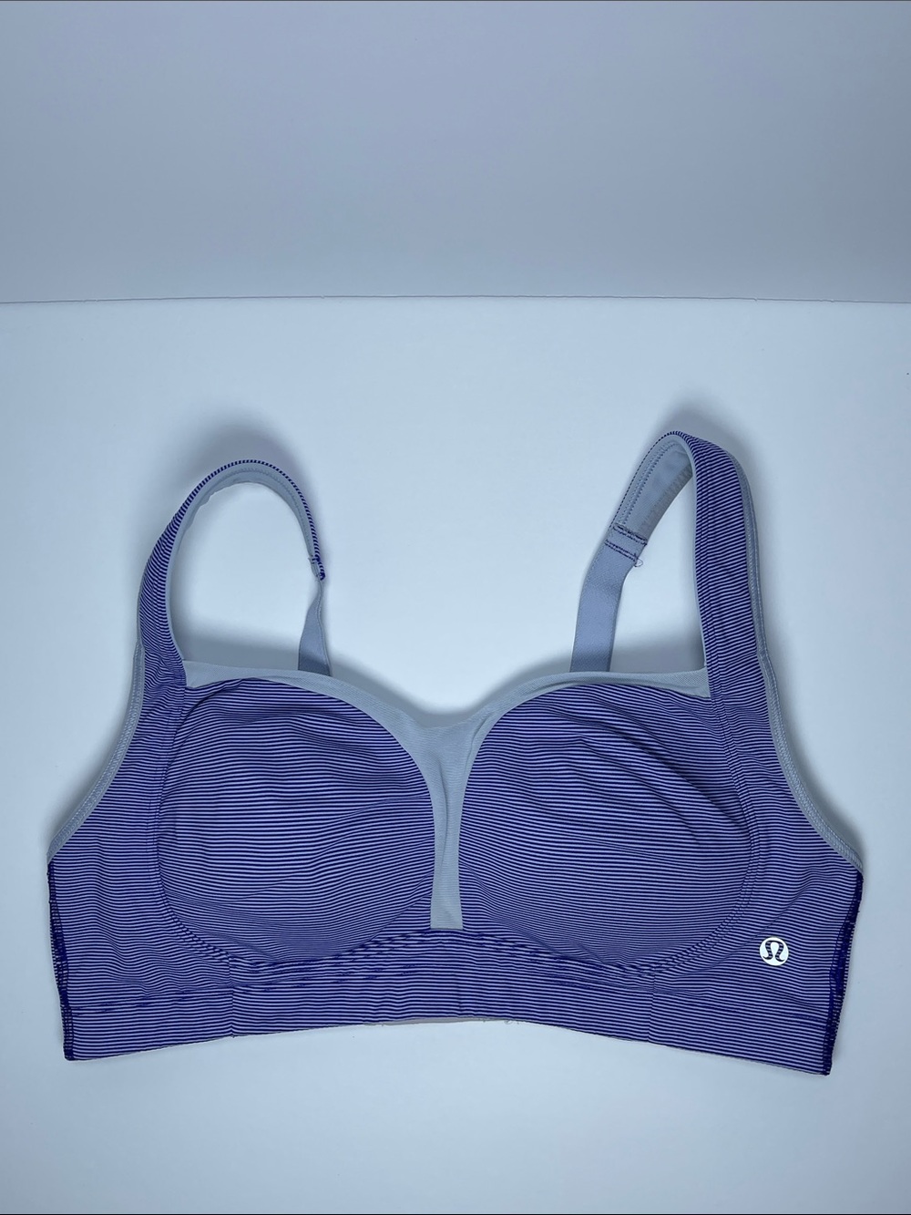 Lululemon Purple Striped Ta Ta Tamer Il Sports Bra Size 36D